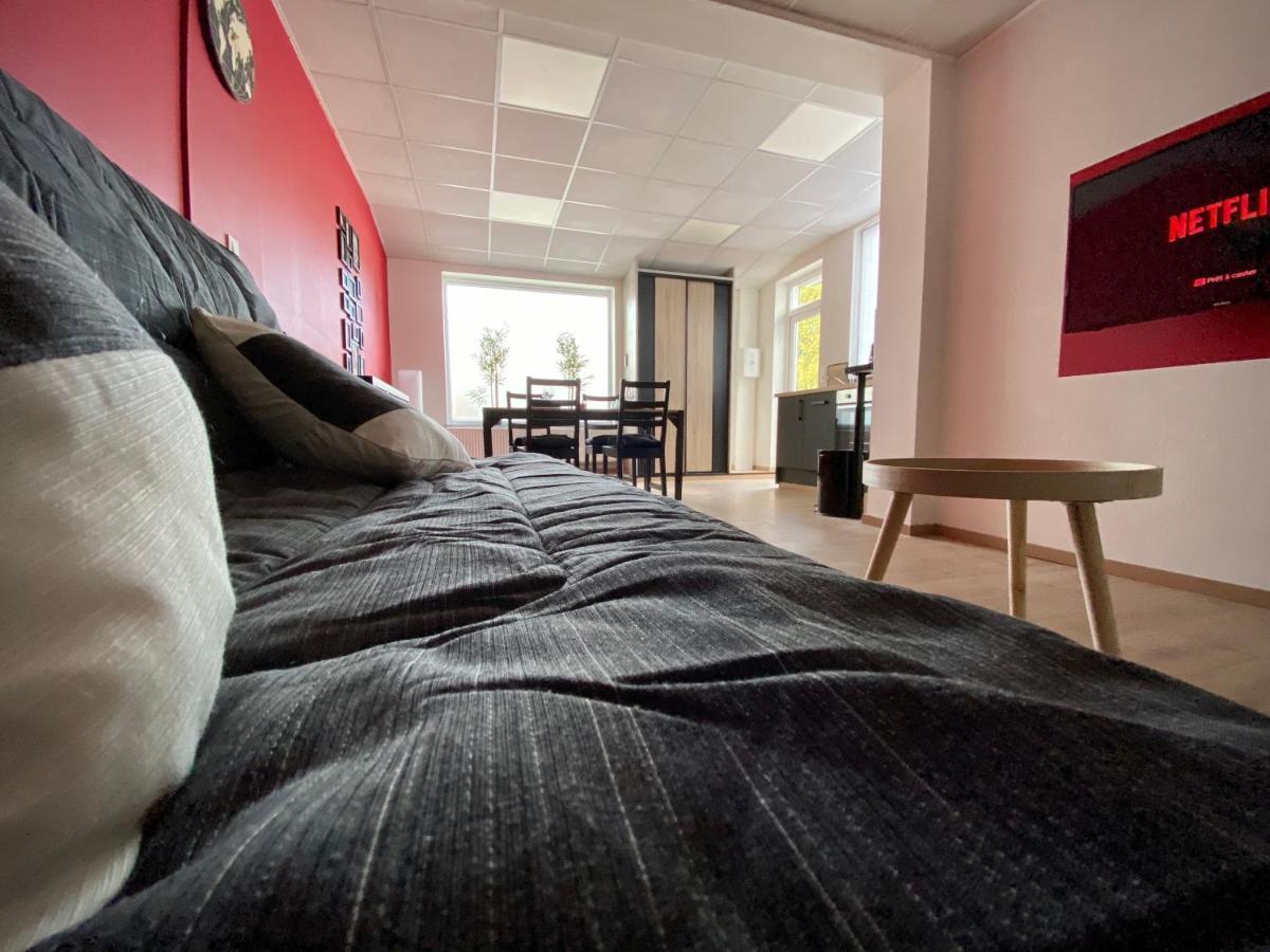 Logements Equipes A Onnaing Avec Espace Balneo En Option Proche Toyota, Autoroute Et Valenciennes Dış mekan fotoğraf