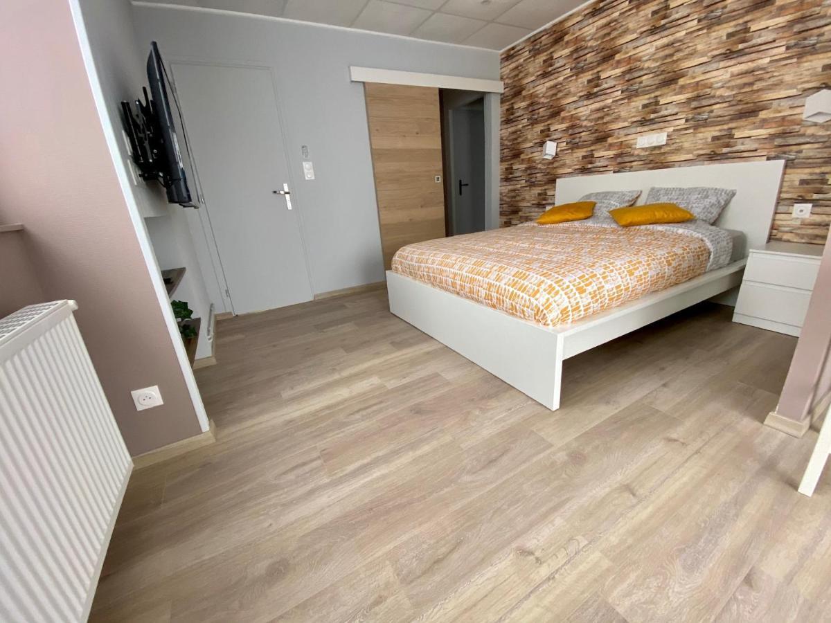Logements Equipes A Onnaing Avec Espace Balneo En Option Proche Toyota, Autoroute Et Valenciennes Dış mekan fotoğraf