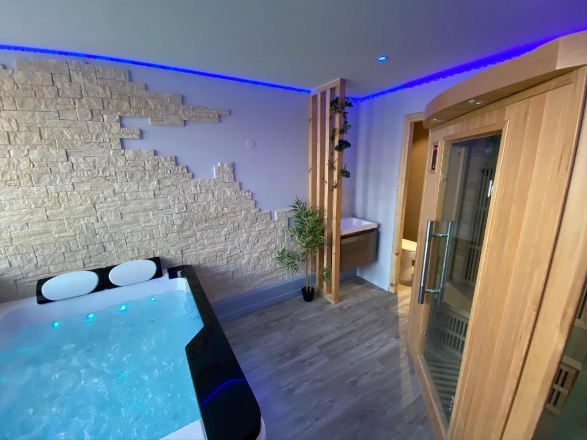 Logements Equipes A Onnaing Avec Espace Balneo En Option Proche Toyota, Autoroute Et Valenciennes Dış mekan fotoğraf
