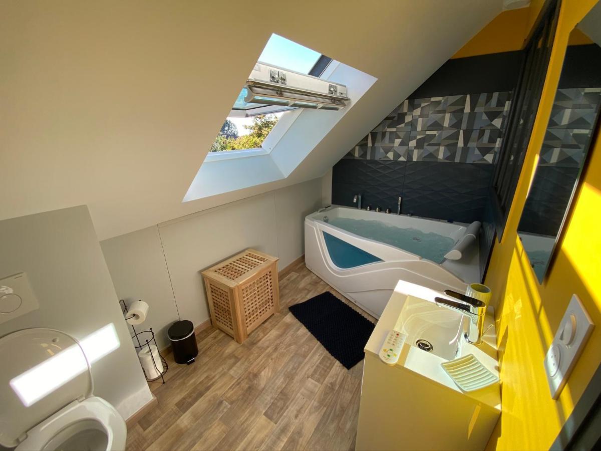 Logements Equipes A Onnaing Avec Espace Balneo En Option Proche Toyota, Autoroute Et Valenciennes Dış mekan fotoğraf