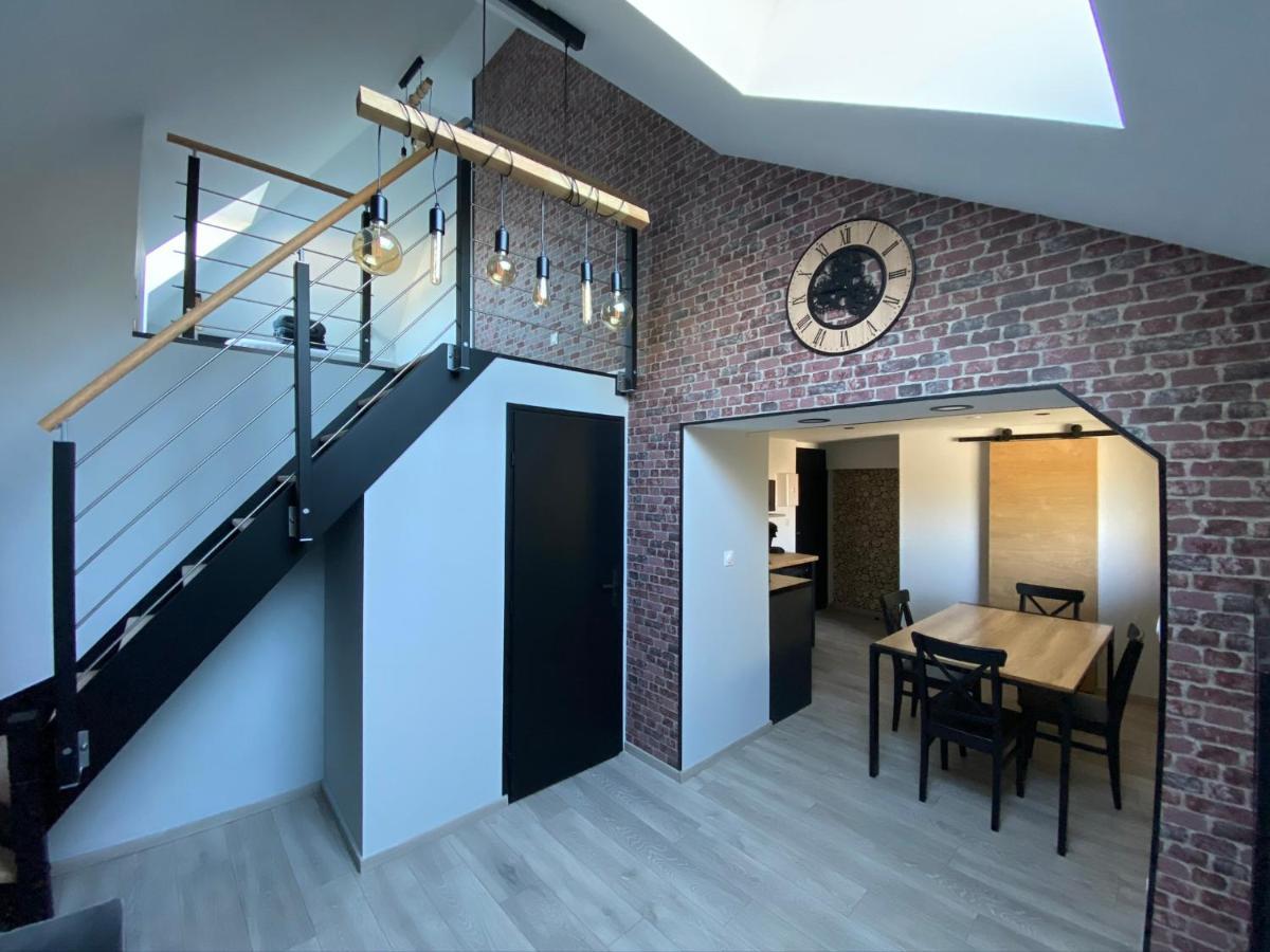 Logements Equipes A Onnaing Avec Espace Balneo En Option Proche Toyota, Autoroute Et Valenciennes Dış mekan fotoğraf