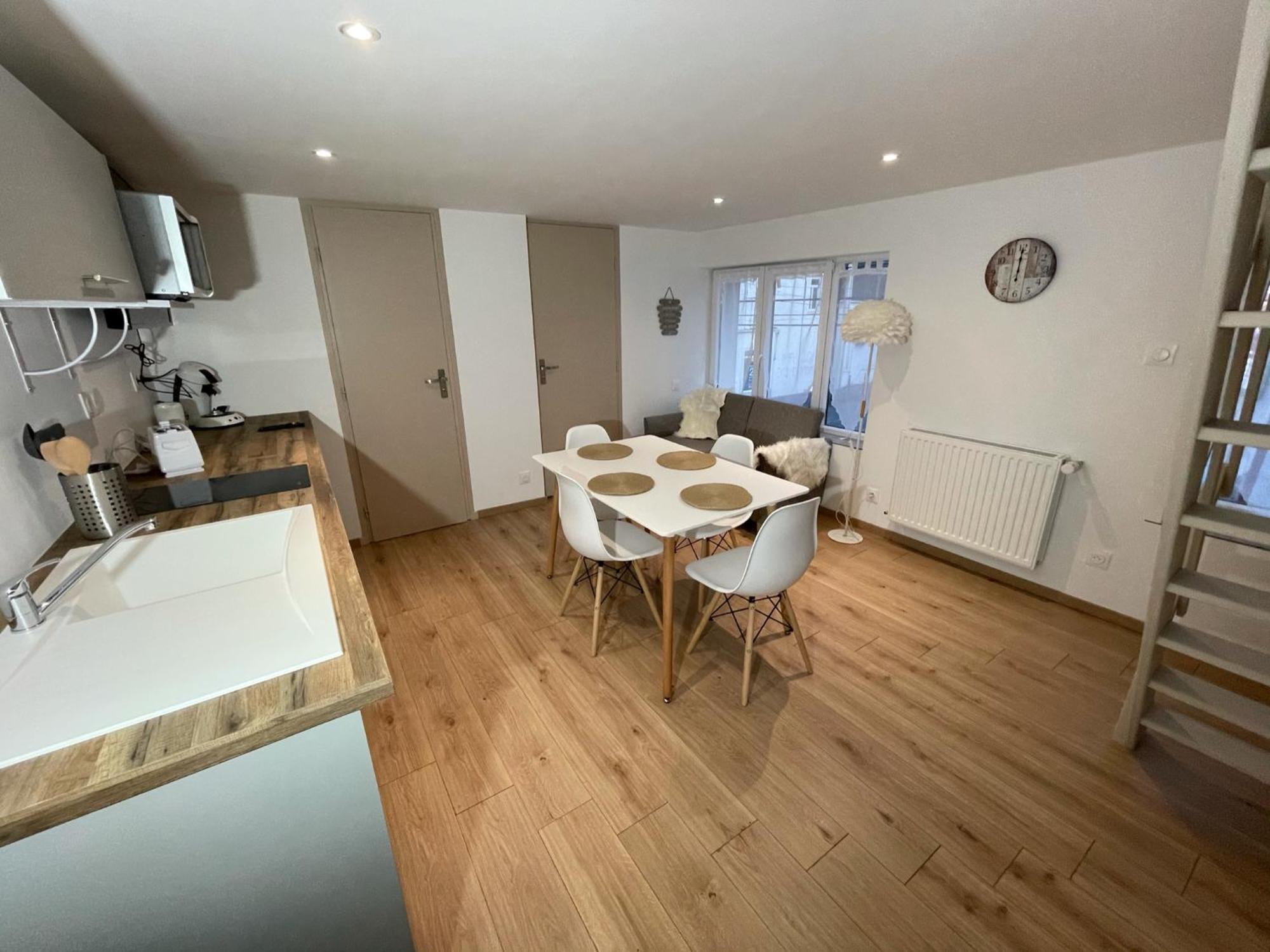 Logements Equipes A Onnaing Avec Espace Balneo En Option Proche Toyota, Autoroute Et Valenciennes Dış mekan fotoğraf